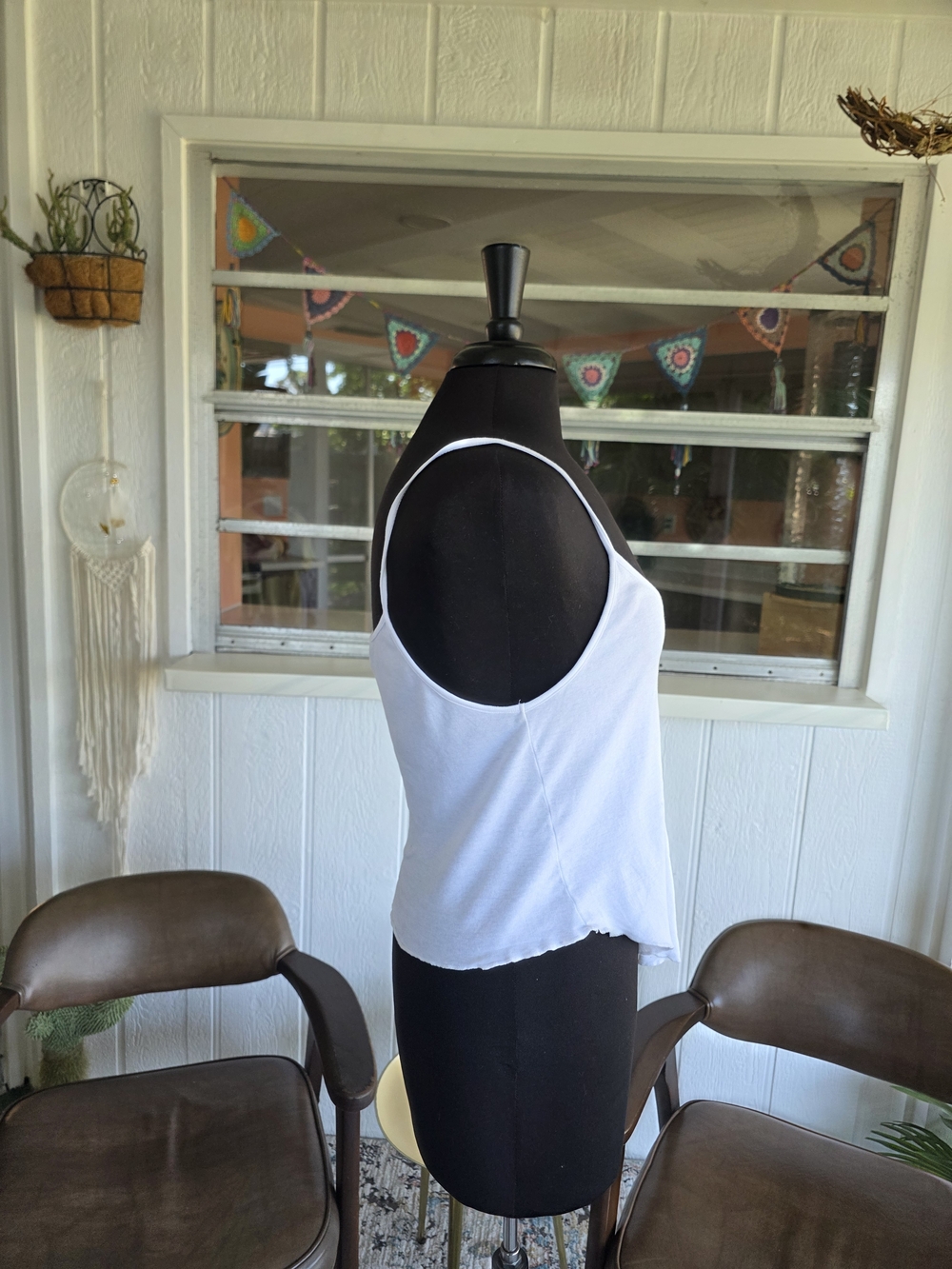 Vintage White Corset Tank Venus L Y2K Hook-Front Spaghetti Strap Tank Top - Picture 7 of 11